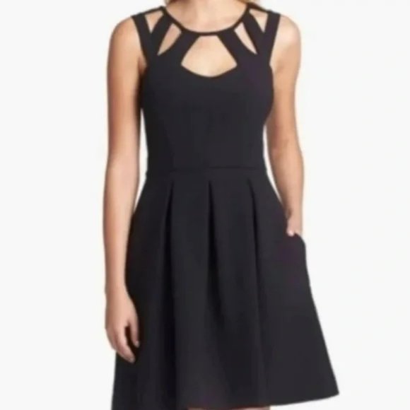 Betsey Johnson Navy Cage Collared Dress.  SZ 6 - Picture 4 of 4